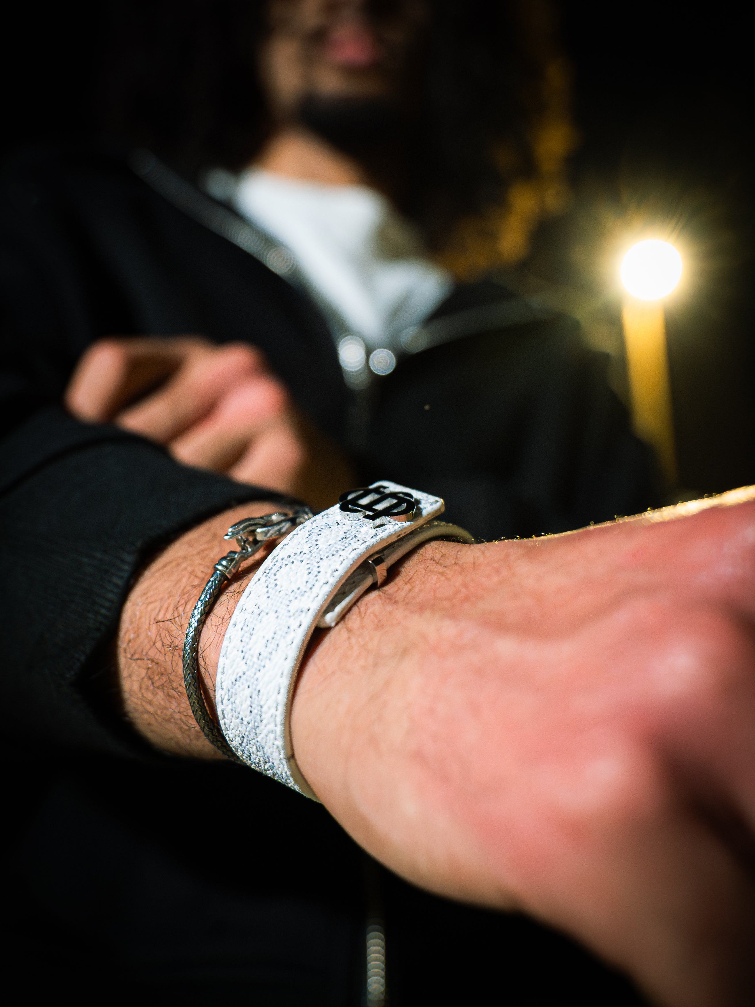 ONYX | Bracelet (logo métallique)